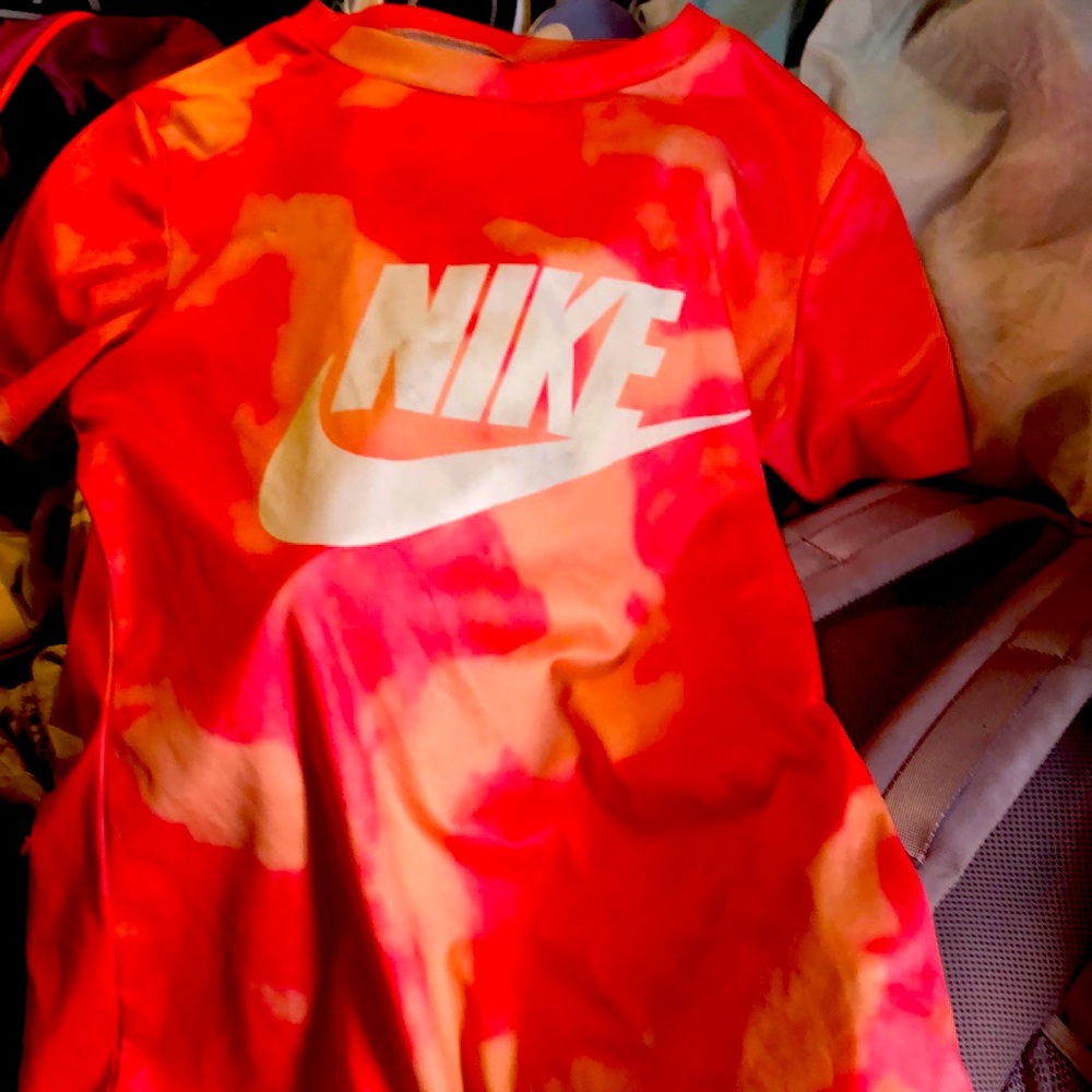 Nike shirt hot pink and peach